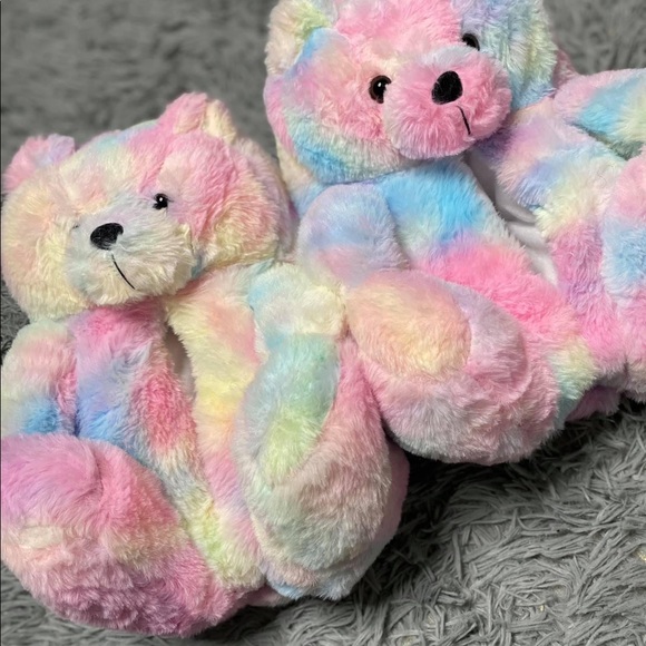 Fuzzy Wuzzy Teddy Bear Slippers - Picture 6 of 10